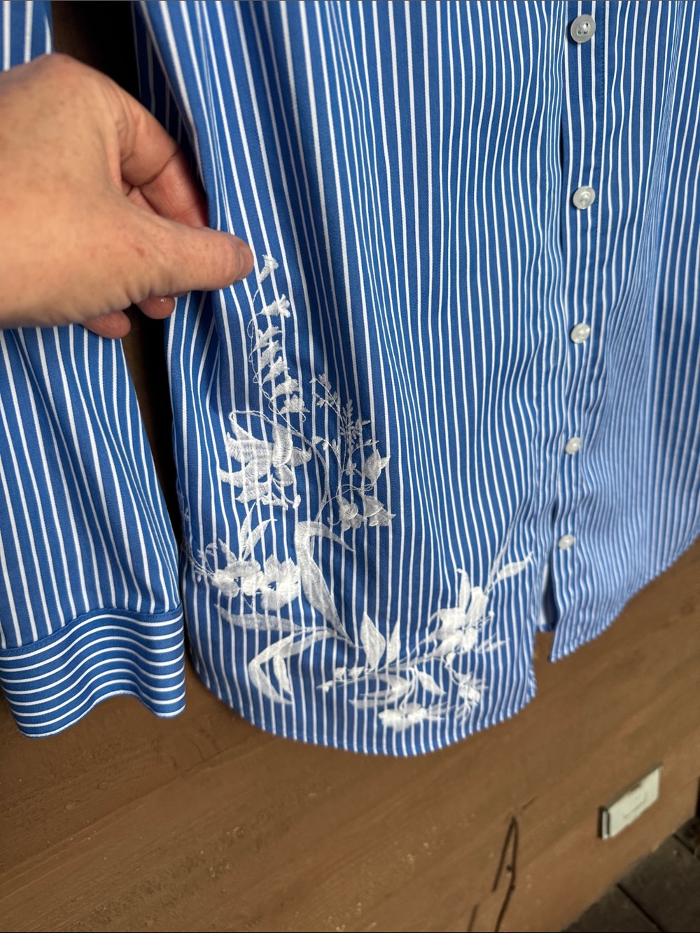 Chico's Blue and White Striped Button-Down with Floral Embroidery size 8 - Picture 4 of 7